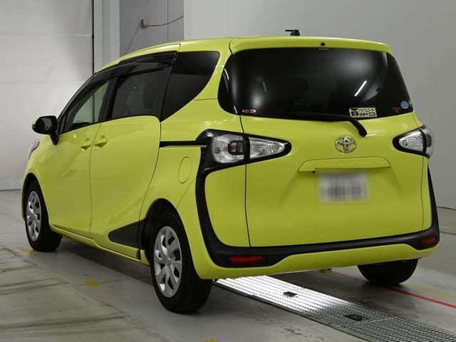 Toyota SIENTA 2018 7106092-6