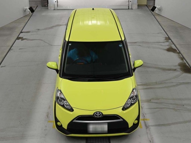 Toyota SIENTA 2018 7106092-7