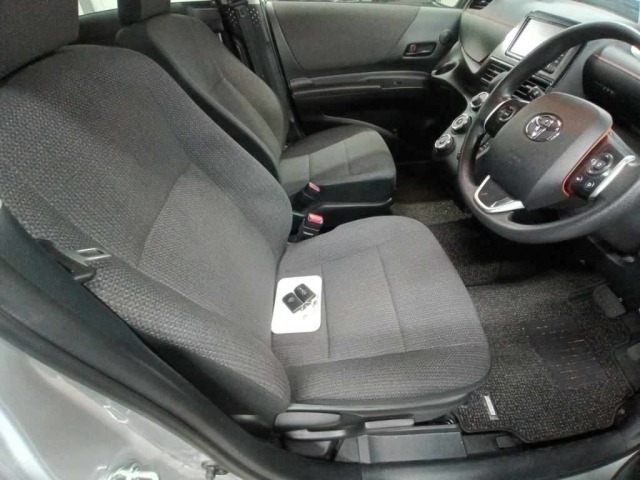 Toyota SIENTA 2022 7106094-10