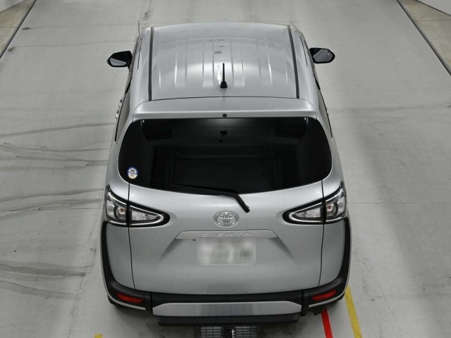Toyota SIENTA 2022 7106094-8