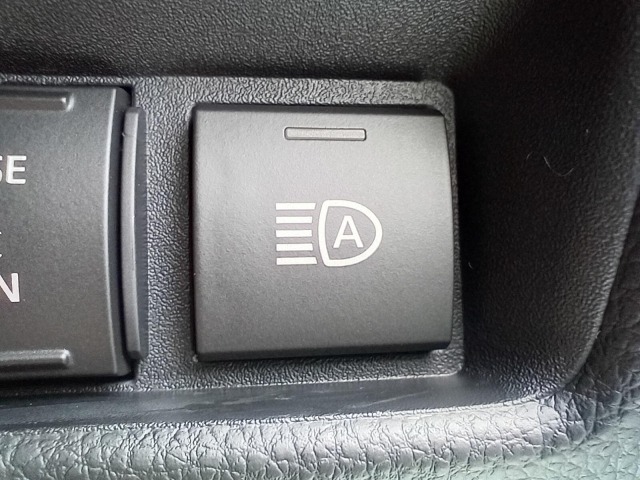 Toyota SIENTA 2026 7106105-18