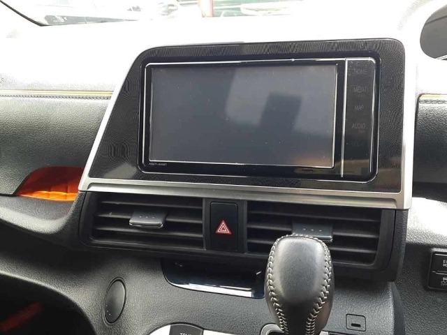 Toyota SIENTA 2018 7106114-12