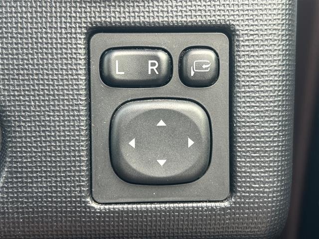 Toyota SPADE 2016 7093555-3
