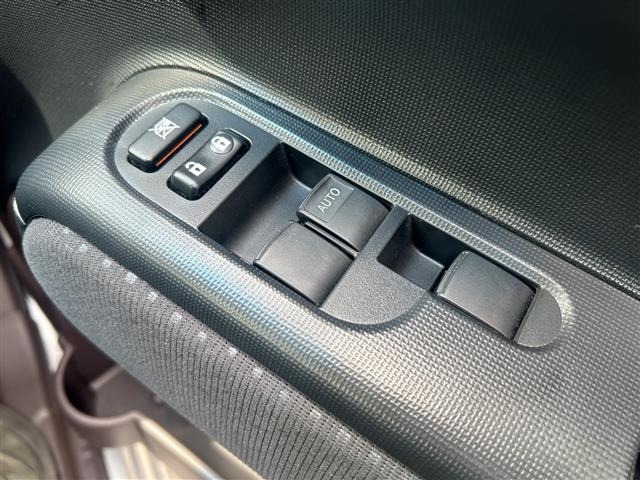 Toyota SPADE 2016 7093555-9