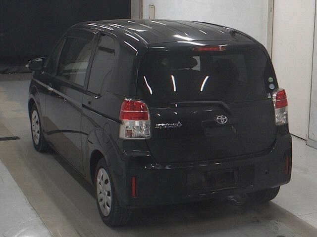 Toyota SPADE 2013 7093570-1
