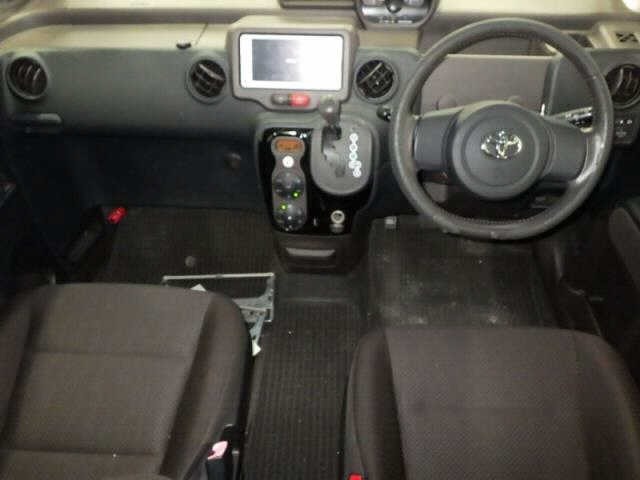Toyota SPADE 2013 7093570-3