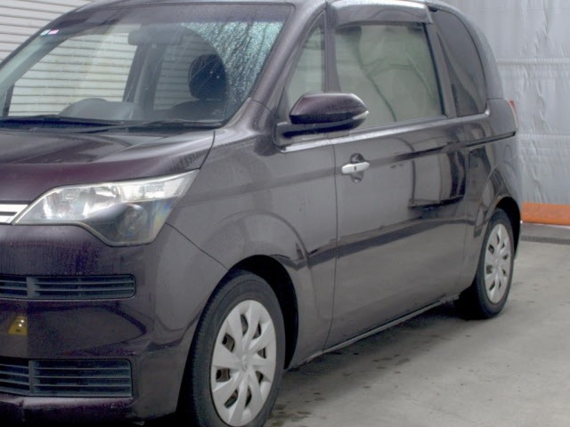 Toyota SPADE 2015 7093594-4