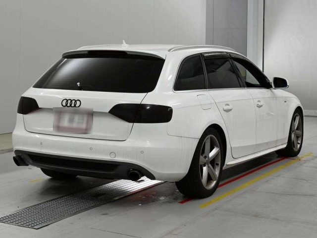 Audi A4 2011 7119271-1