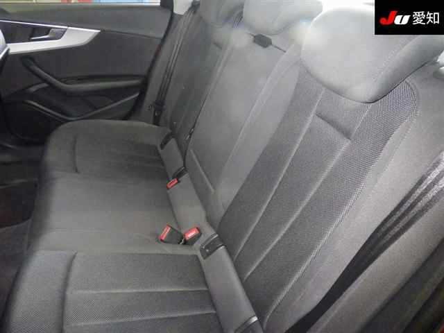 Audi A4 2017 7119272-4