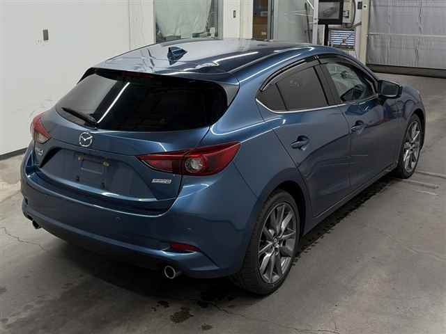 Mazda AXELA 2017 7116752-5