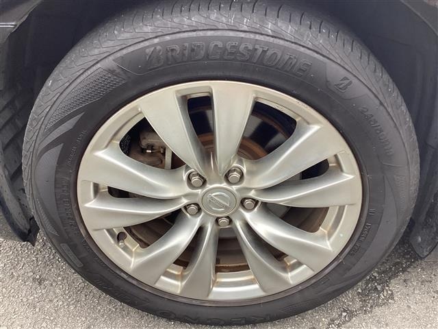 Nissan FUGA 2013 7110008-14