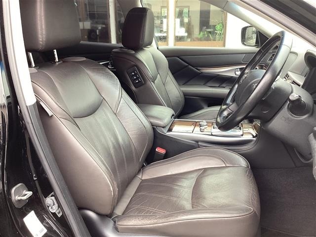 Nissan FUGA 2013 7110008-25