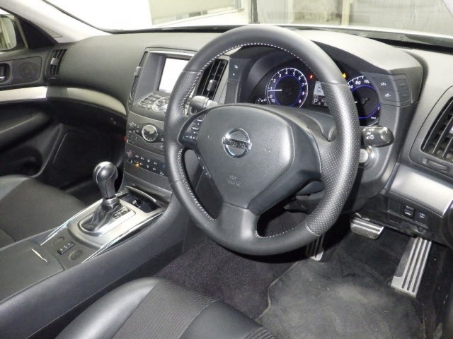 Nissan SKYLINE 2012 7108661-3
