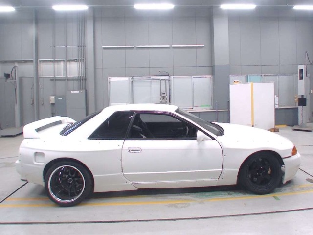 Nissan SKYLINE 1993 7108692-3