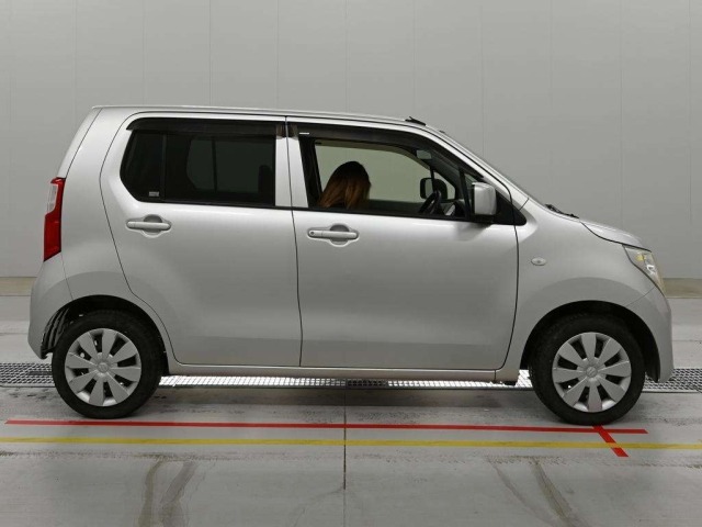 Suzuki WAGON R 2015 7119320-3
