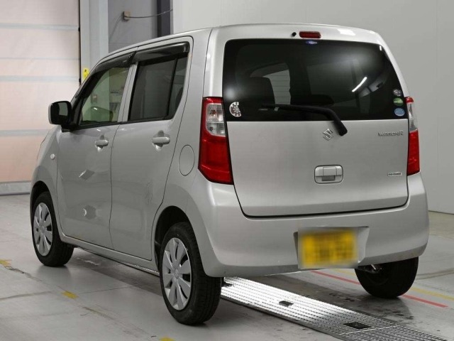 Suzuki WAGON R 2015 7119320-6