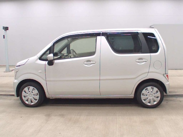 Suzuki WAGON R 2018 7119329-4