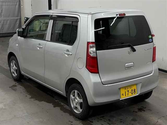 Suzuki WAGON R 2013 7119365-1