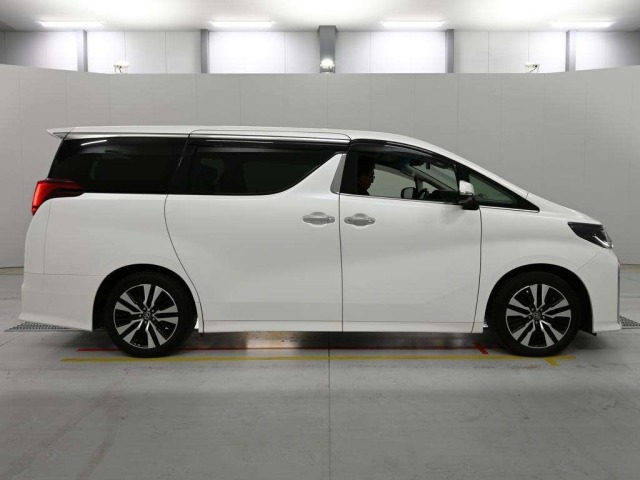 Toyota ALPHARD 2022 7137234-3