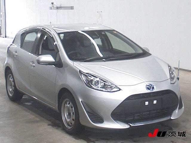 Toyota AQUA 2021 7124840-0