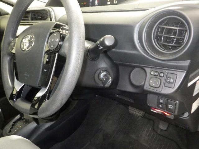 Toyota AQUA 2021 7124840-7