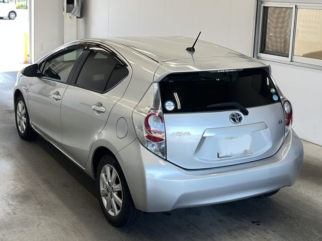 Toyota AQUA 2014 7125092-5