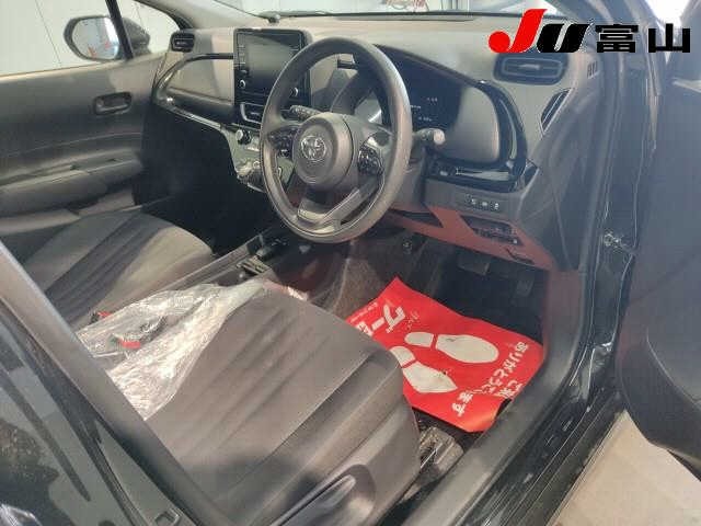 Toyota AQUA 2022 7125419-6