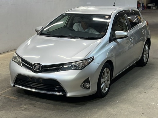 Toyota AURIS 2013 7127209-0