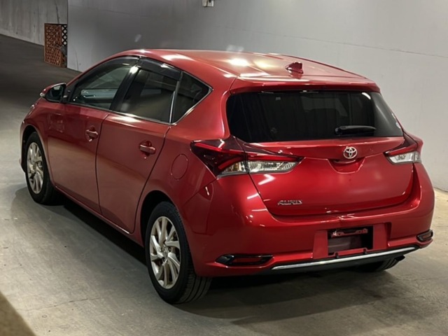 Toyota AURIS 2016 7127256-1