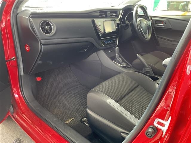Toyota AURIS 2015 7127330-2