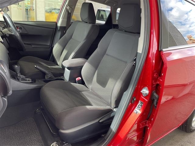 Toyota AURIS 2015 7127330-22