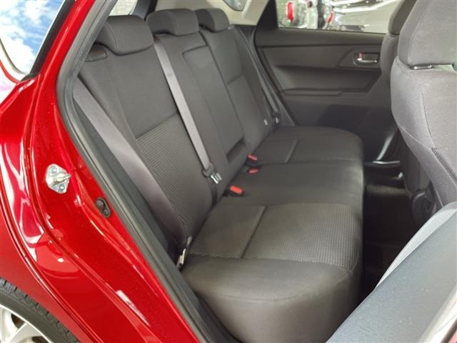 Toyota AURIS 2015 7127330-6