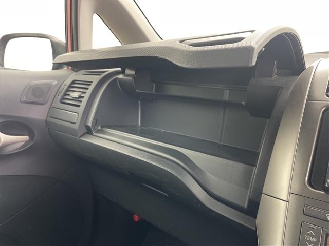 Toyota AURIS 2007 7127346-2