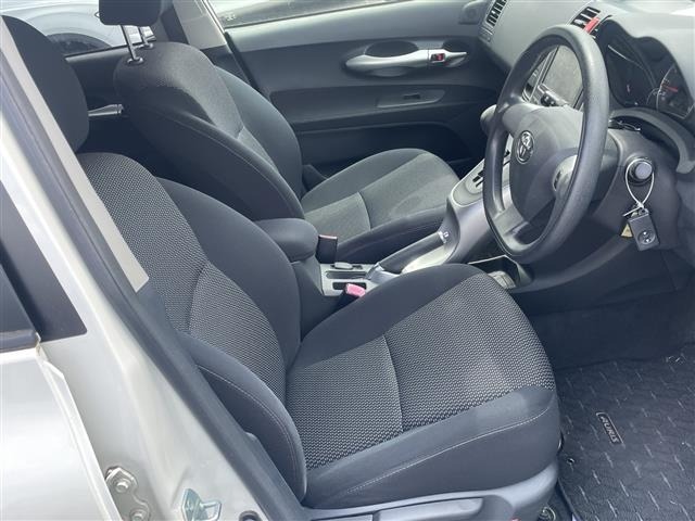 Toyota AURIS 2011 7127347-1
