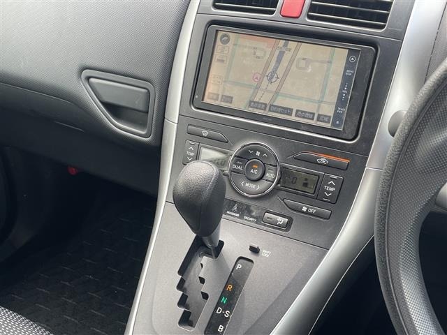 Toyota AURIS 2011 7127347-16