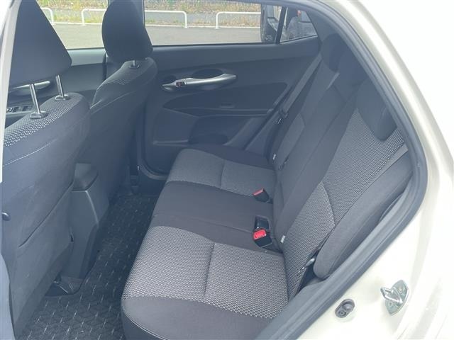 Toyota AURIS 2011 7127347-5