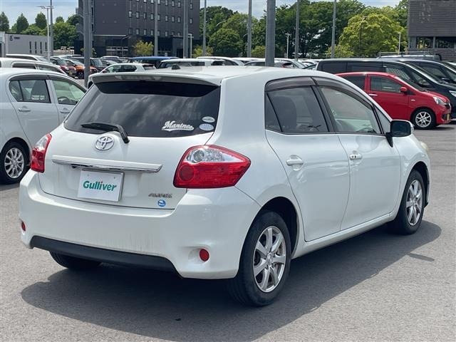 Toyota AURIS 2011 7127347-8