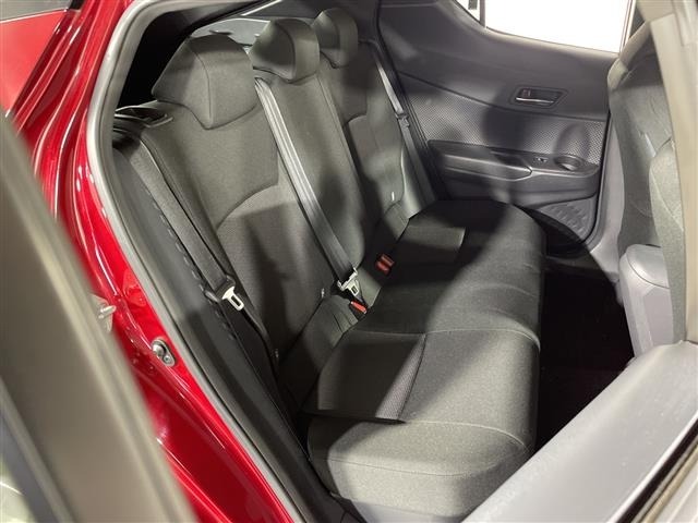 Toyota C-HR 2018 7127822-19