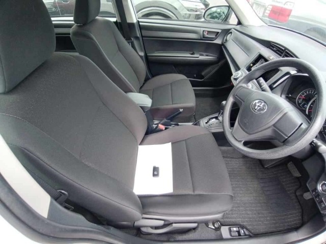 Toyota COROLLA AXIO 2025 7124774-10