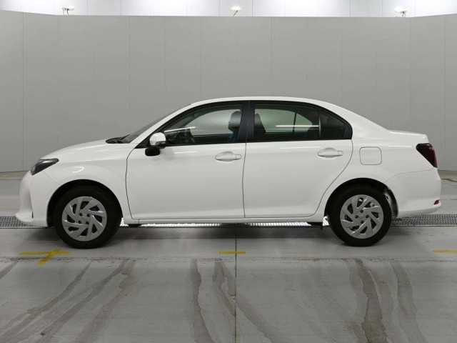 Toyota COROLLA AXIO 2025 7124774-4