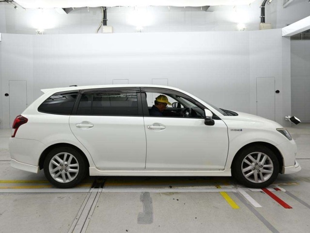Toyota COROLLA FIELDER 2014 7132734-3