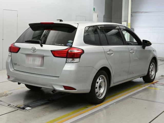 Toyota COROLLA FIELDER 2017 7132735-1