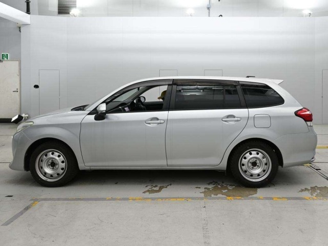 Toyota COROLLA FIELDER 2017 7132735-4