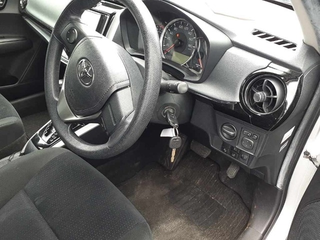 Toyota COROLLA FIELDER 2019 7132766-9