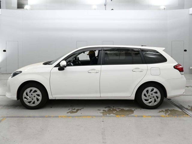 Toyota COROLLA FIELDER 2023 7132798-4