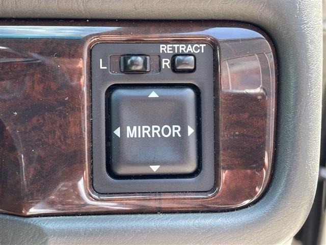 Toyota CRESTA 1997 7132084-1