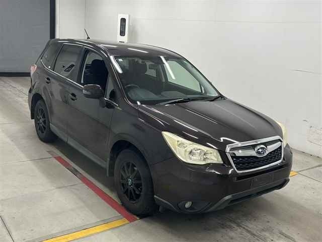 Subaru FORESTER 2013 7136101-0