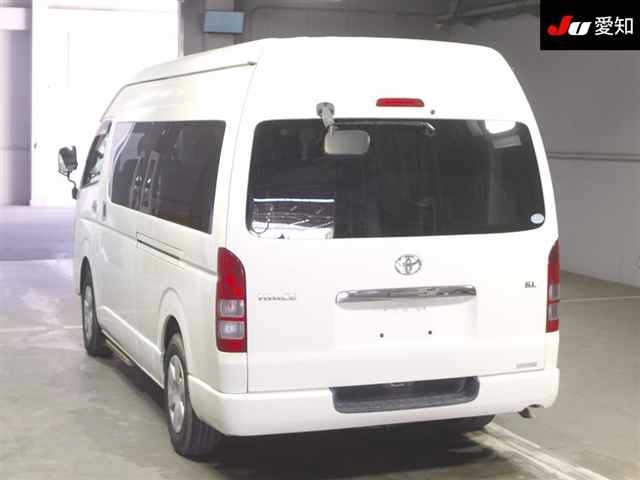 Toyota HIACE COMMUTER 2006 7137006-1