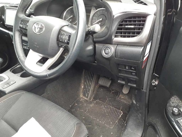 Toyota HILUX 2020 7125920-9