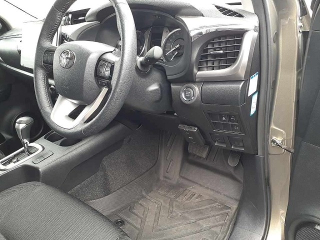 Toyota HILUX 2023 7125941-9